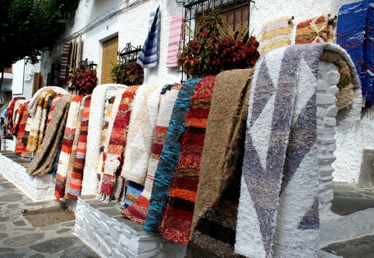 Moroccan Rugs vs Other Rugs: What Makes Them Different?