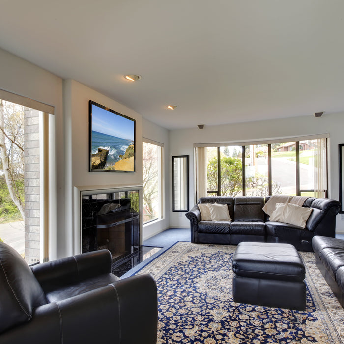 Machine Made Rugs vs Handwoven Rugs: What’s the Difference?