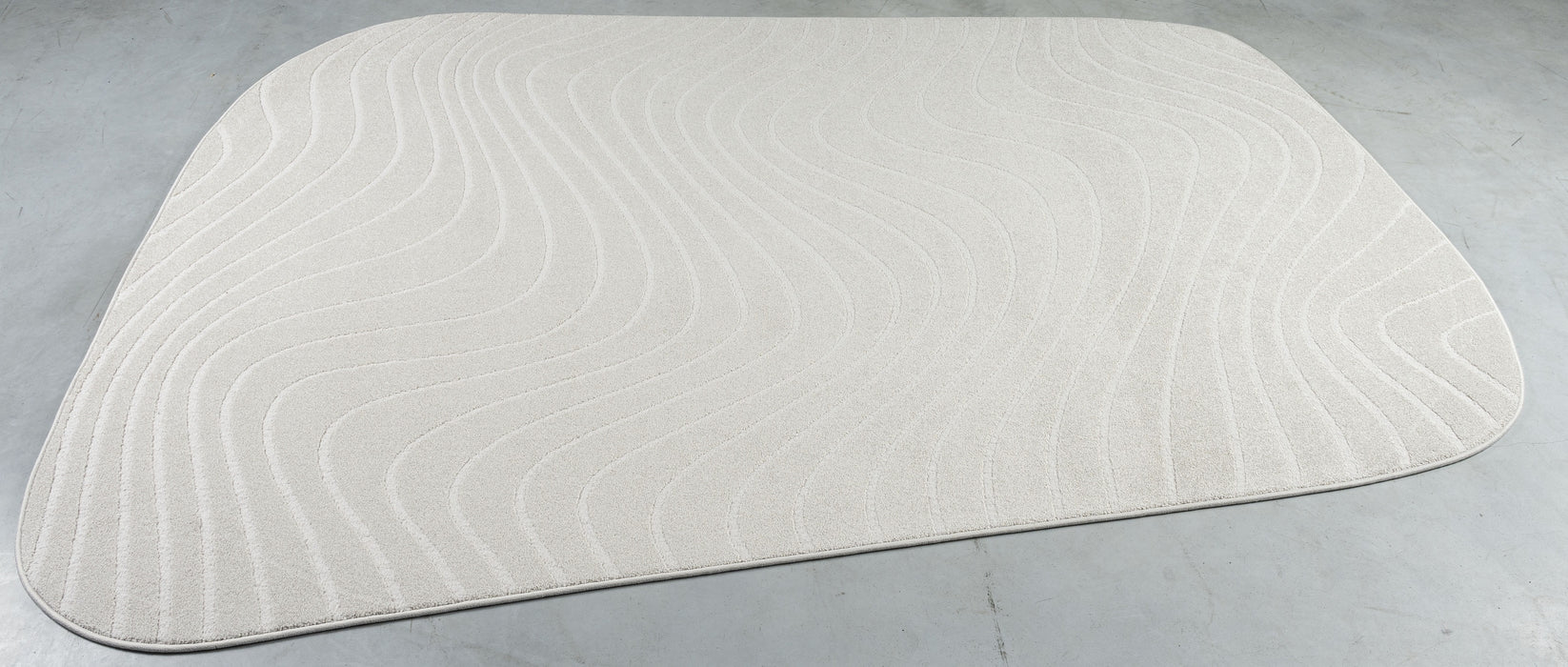 Contemporary Curved Line Textured Trentino Trapezoid Shape Rug Size: 160 x 230cm (41077-6161) - Rugs Direct