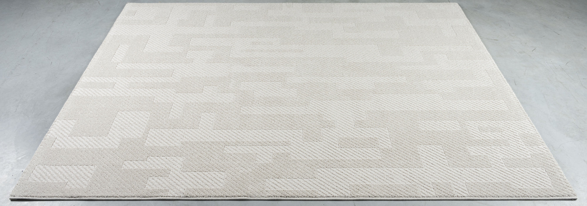 Modern Luxurious Textured Trentino Rug (41086-6161) Size: 160 x 230cm - Rugs Direct