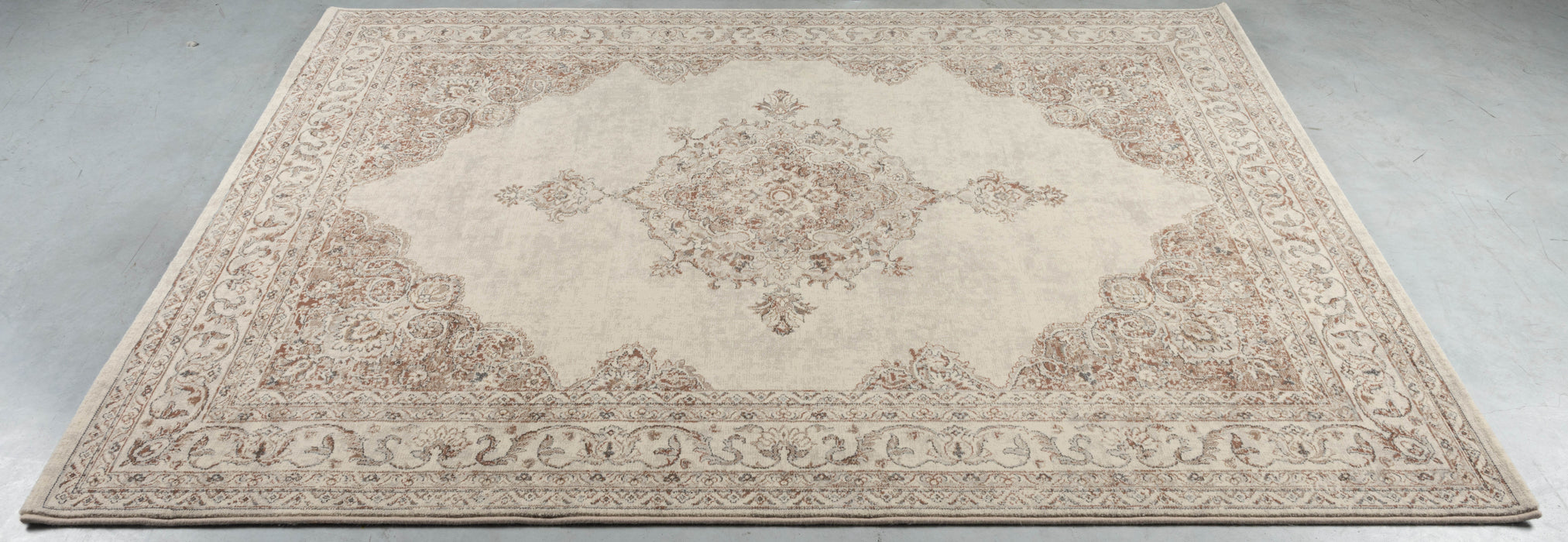 Distressed Medallion Traditional Design Da Vinci Rug Size: 200x290cm (57174-6265) - Rugs Direct