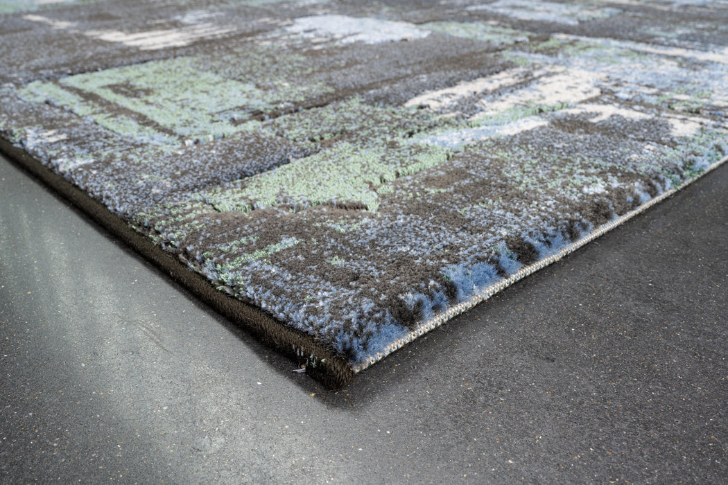 Abstract Brushstroke Design Luxurious Platinum Rug Size: 200 x 290cm (83029-3242) - Rugs Direct