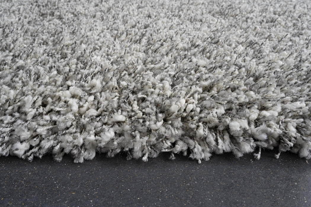 Twilight Pearl Silver Ivory Mix Shaggy Oval Rug (39001-6699) Size: 200 x 290cm - Rugs Direct