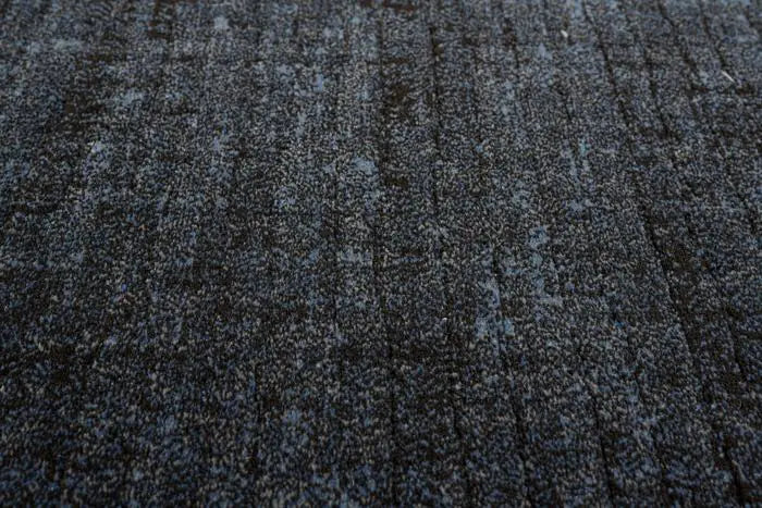 Minimalist Textured Tonal Navy Argentum Rug Size: 200 x 290cm (63078-3656) - Rugs Direct