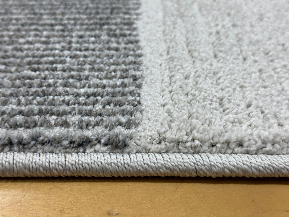 Abstract Geometric Pattern Valentino Oval  Rug (46002-6171) Size: 160 x 230cm - Rugs Direct