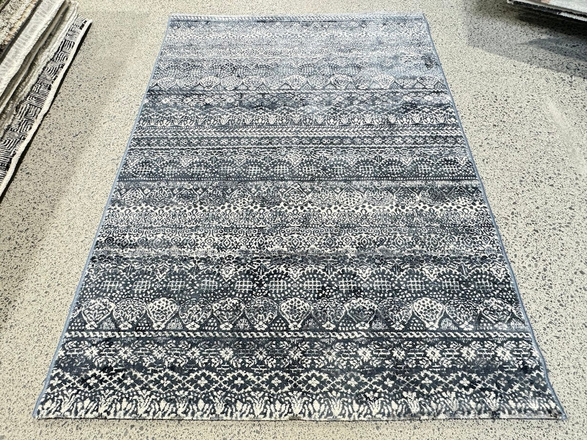 Modern design Argentum Rug Size: 120 x 170cm — Rugs Direct