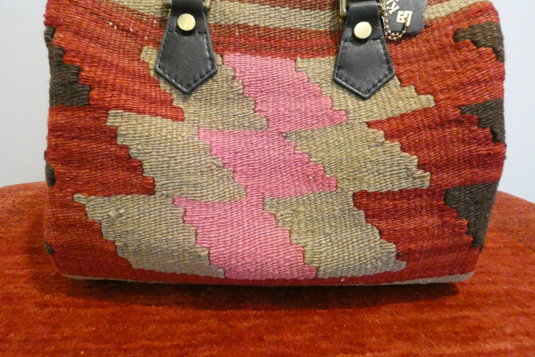 One-of-a-Kind Anatolian Kilim & Leather Shoulder Bag "Asya" -Rugs Direct 