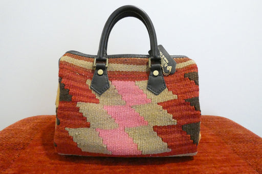 One-of-a-Kind Anatolian Kilim & Leather Shoulder Bag "Asya" - Rugs Direct 