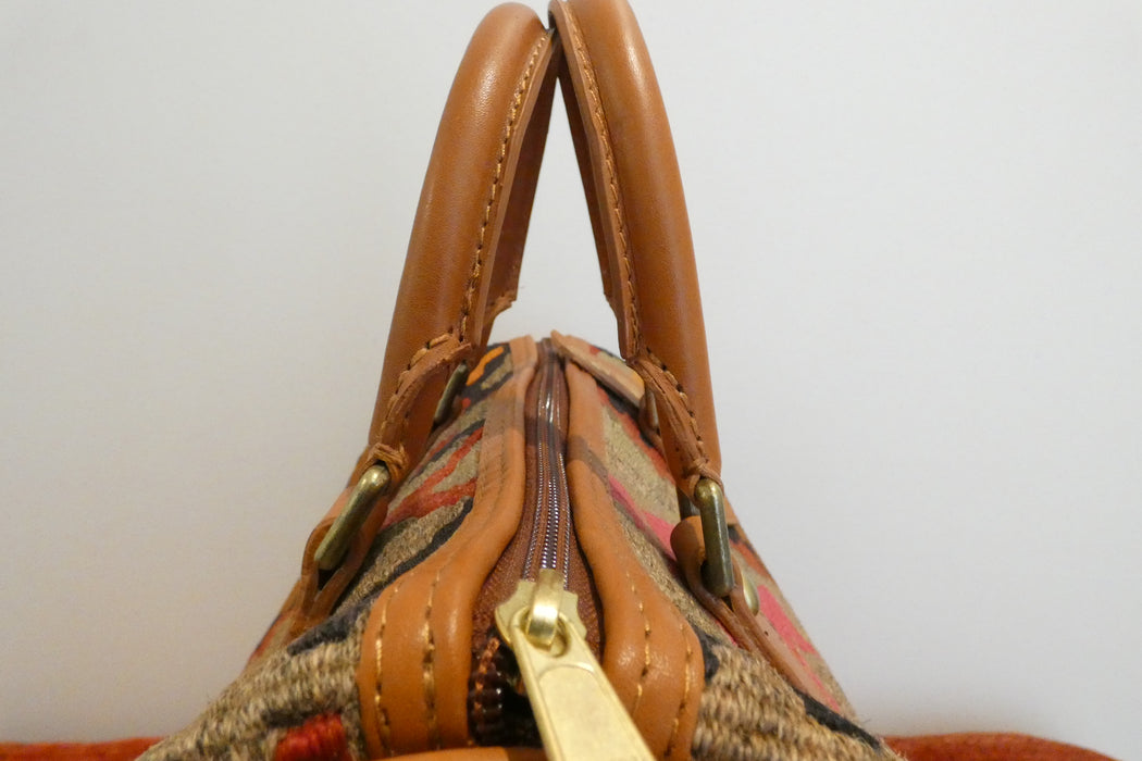One-of-a-Kind Anatolian Kilim & Leather Shoulder Bag "Ayda"- Rugs Direct