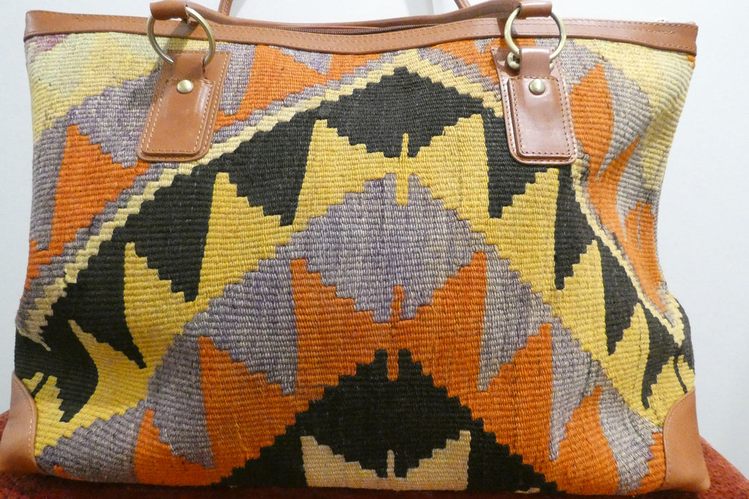 One-of-a-Kind Anatolian Kilim Leather Travel Bag "Berivan"- Rugs Direct 