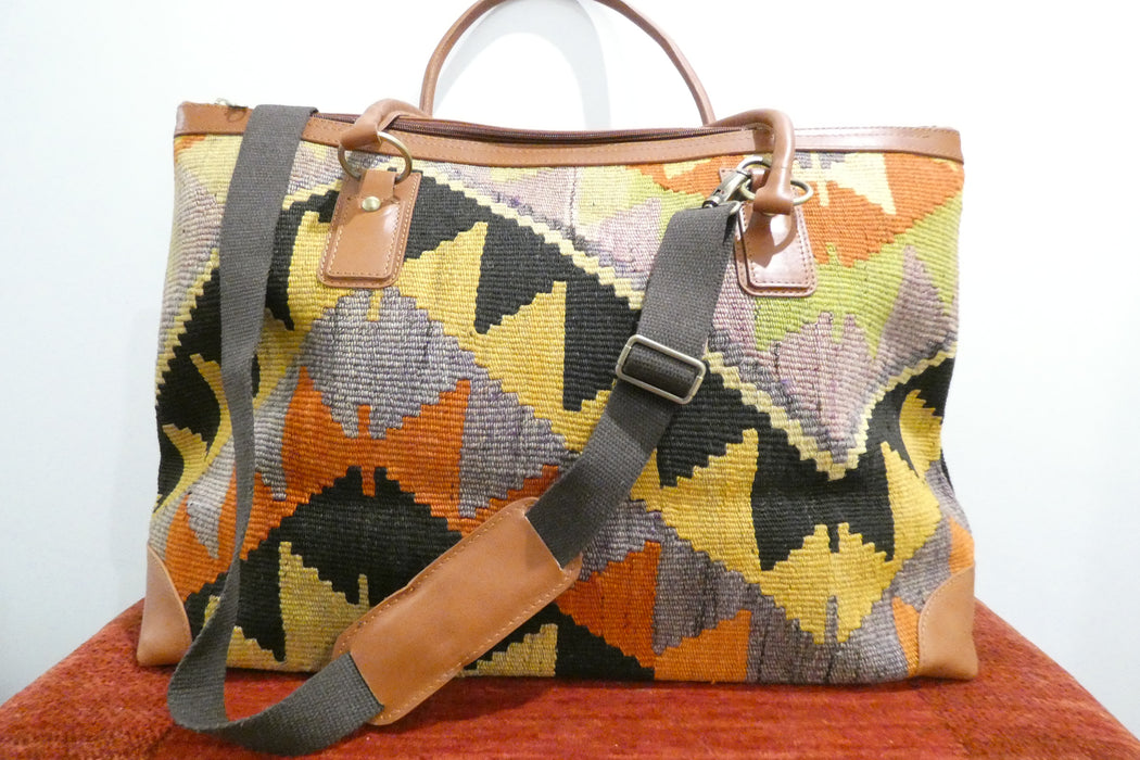 One-of-a-Kind Anatolian Kilim Leather Travel Bag "Berivan"- Rugs Direct 