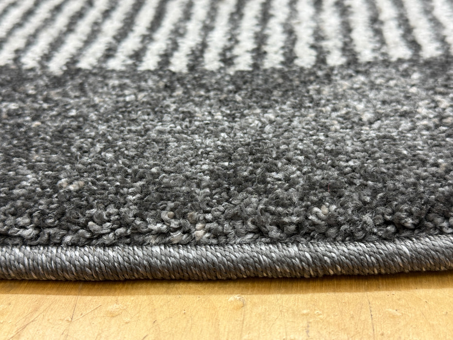 Abstract Design Madison Round Rug (34212-3161) Size: 200 x 200cm - Rugs Direct