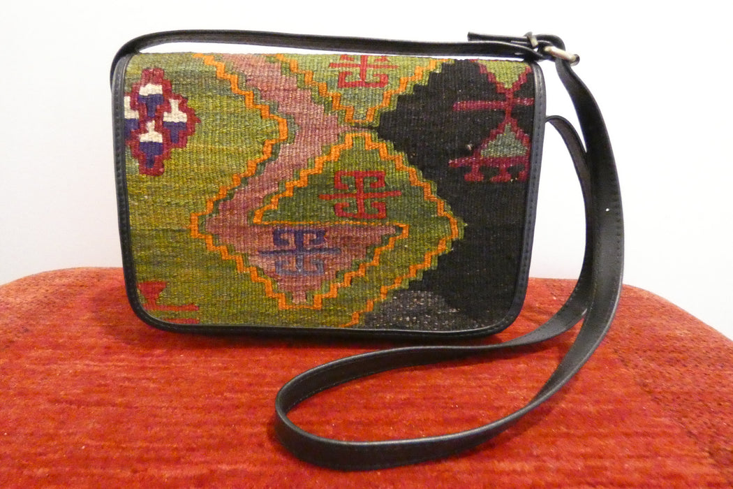 One-of-a-Kind Turkish Kilim Leather Crossbody Bag "Duru"- Rugs Direct 