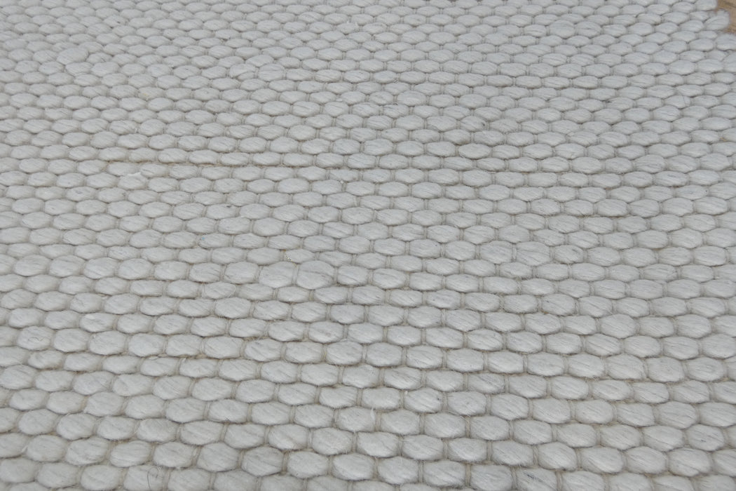 Essence Vanilla – Handmade Wool Rug