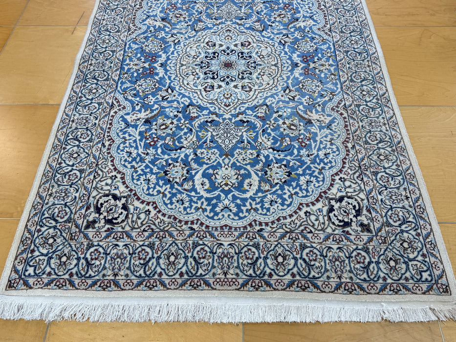 Persian Hand-Knotted Nain Rug Wool & Silk Size: 197 x 125 cm - Rugs Direct