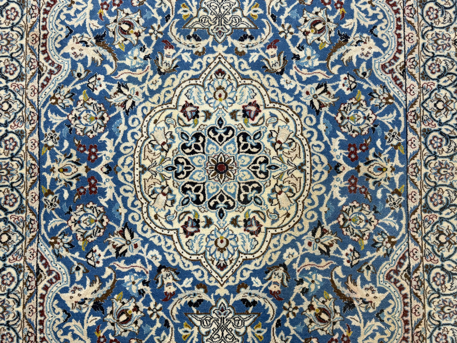 Persian Hand-Knotted Nain Rug Wool & Silk Size: 197 x 125 cm - Rugs Direct