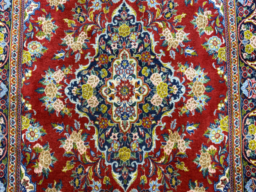 Hand-Knotted Authentic Persian Kashan Rug Size: 226cm x 137cm - Rugs Direct