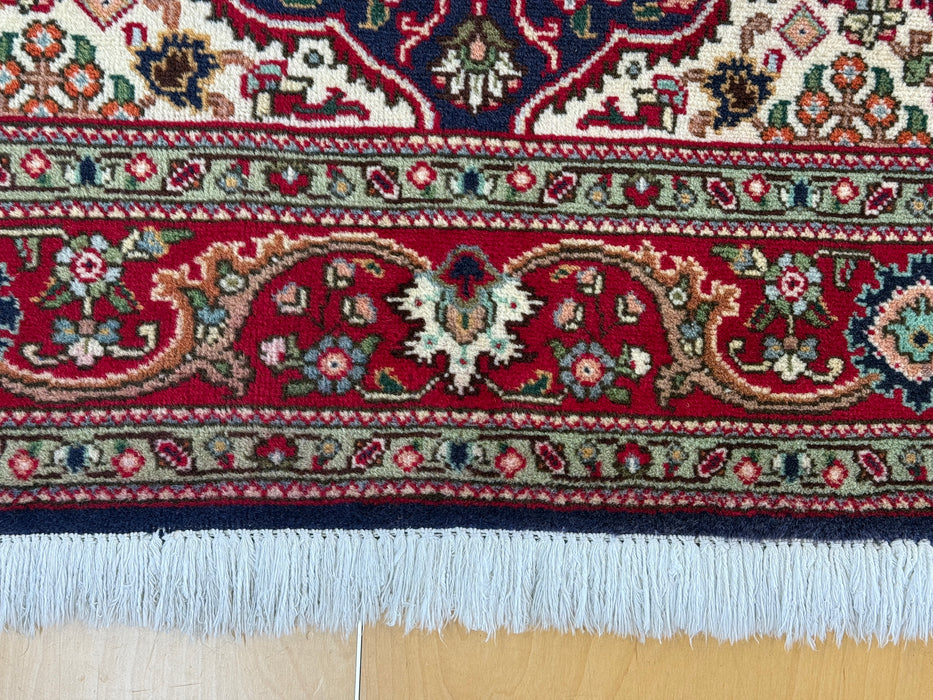 Hand-Knotted Authentic Persian Tabriz Rug Size: 197 x 147cm - Rugs Direct