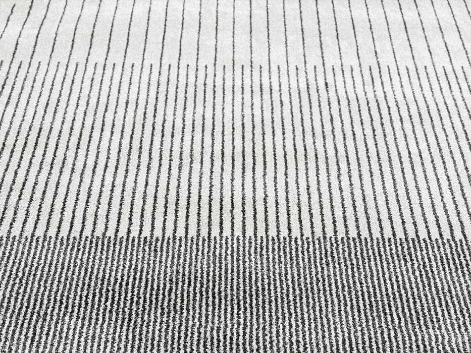 Abstract Design Madison Round Rug (34212-6131) Size: 200 x 200cm - Rugs Direct