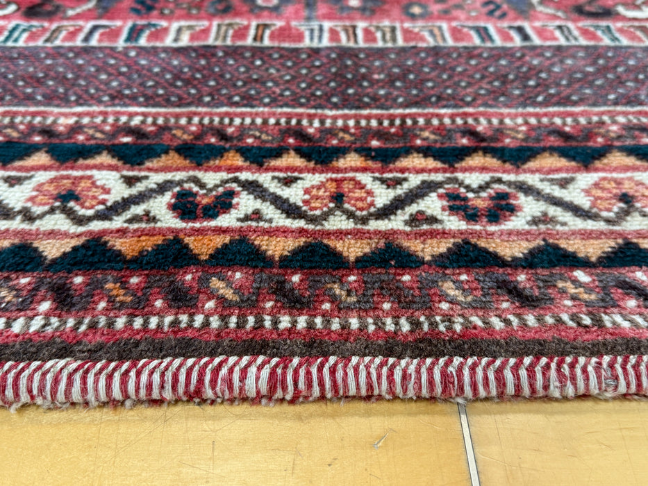 Persian Hand-knotted Shiraz Rug Size: 202cm x 287cm - Rugs Direct