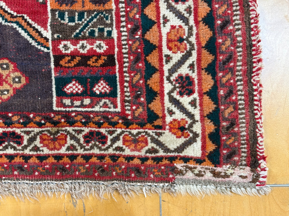 Persian Hand-knotted Shiraz Rug Size: 202cm x 287cm - Rugs Direct