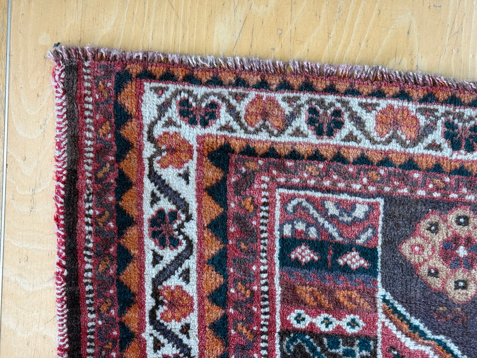 Persian Hand-knotted Shiraz Rug Size: 202cm x 287cm - Rugs Direct