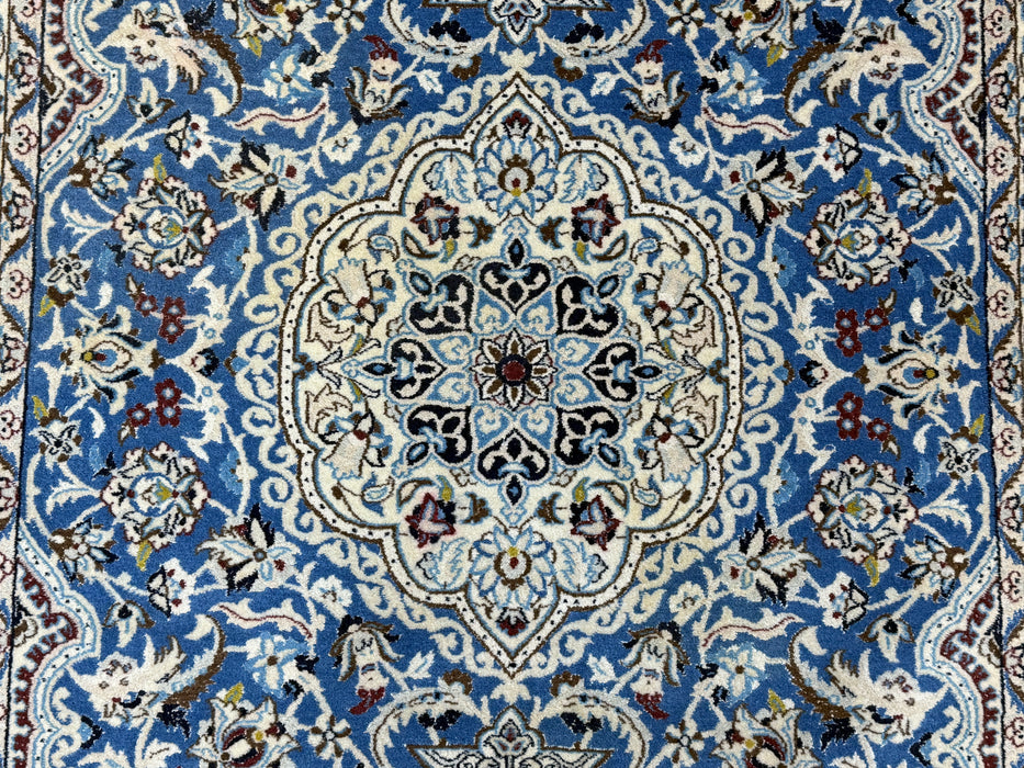 Persian Hand-Knotted Nain Rug Wool & Silk Size: 197 x 125 cm - Rugs Direct