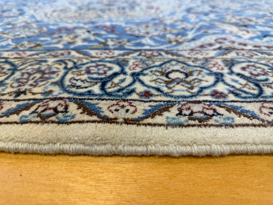 Persian Hand-Knotted Nain Rug Wool & Silk Size: 197 x 125 cm - Rugs Direct