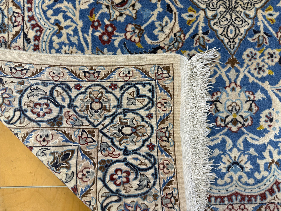 Persian Hand-Knotted Nain Rug Wool & Silk Size: 197 x 125 cm - Rugs Direct