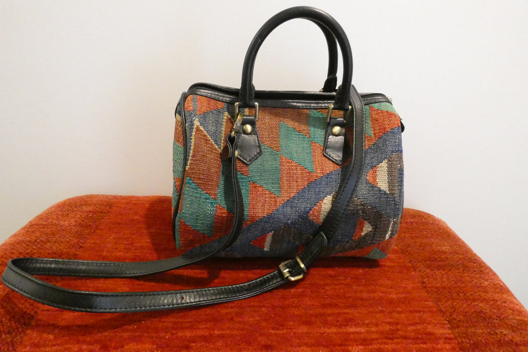 One-of-a-Kind Anatolian Kilim & Leather Shoulder Bag "Gizem"- Rugs Direct 