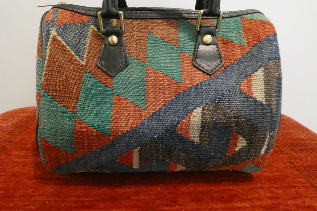 One-of-a-Kind Anatolian Kilim & Leather Shoulder Bag "Gizem"- Rugs Direct 