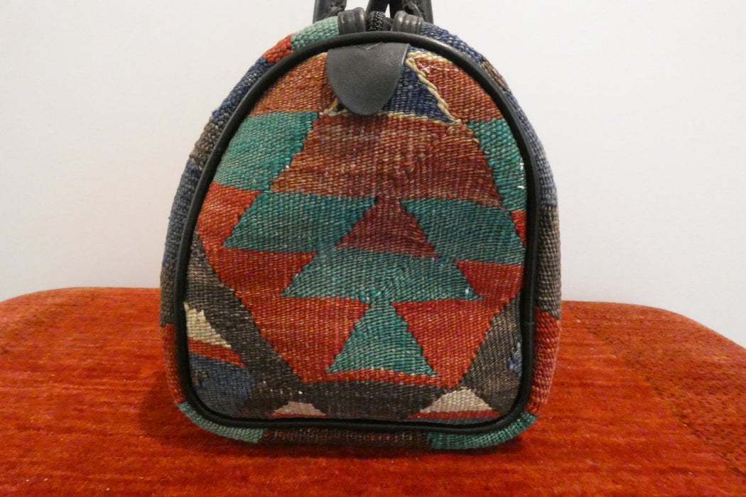 One-of-a-Kind Anatolian Kilim & Leather Shoulder Bag "Gizem"- Rugs Direct 