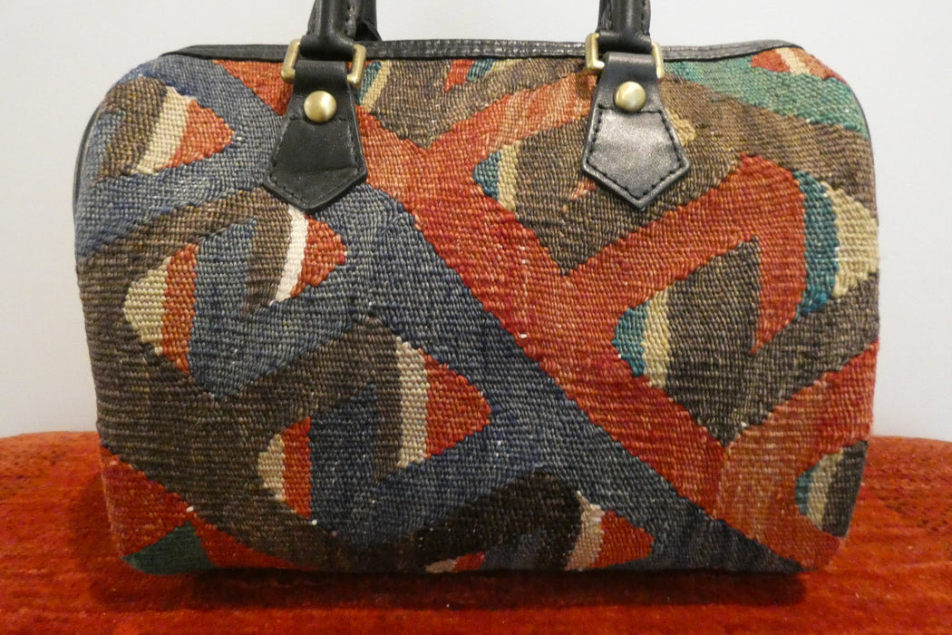 One-of-a-Kind Anatolian Kilim & Leather Shoulder Bag "Gizem"- Rugs Direct 