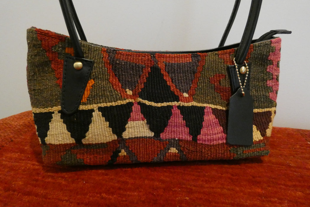 One-of-a-Kind Anatolian Kilim Leather Handbag "Sama"- Rugs Direct 