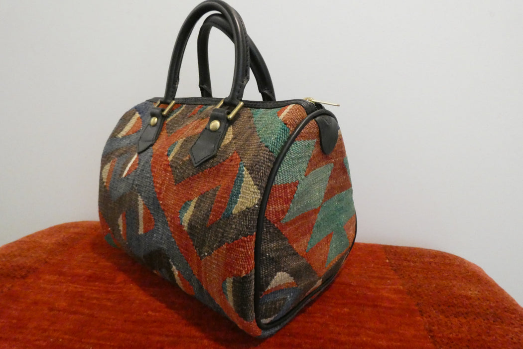 One-of-a-Kind Anatolian Kilim & Leather Shoulder Bag "Gizem"- Rugs Direct 