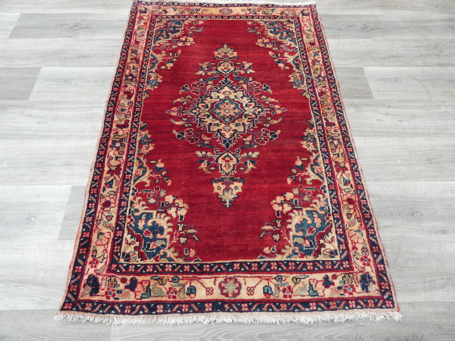 Persian Hand Knotted Hamedan Rug Size: 152 x 103cm- Rugs Direct 
