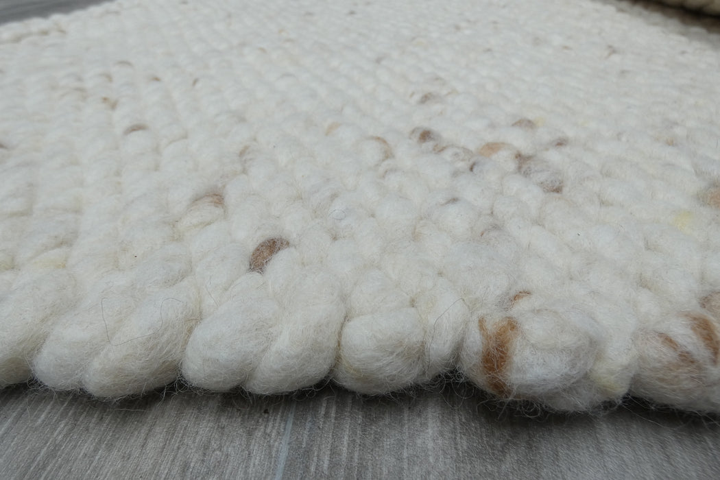 Luxurious Handcrafted City Wellington Rug (1461) – Size: 90 x 180cm- Rugs Direct 