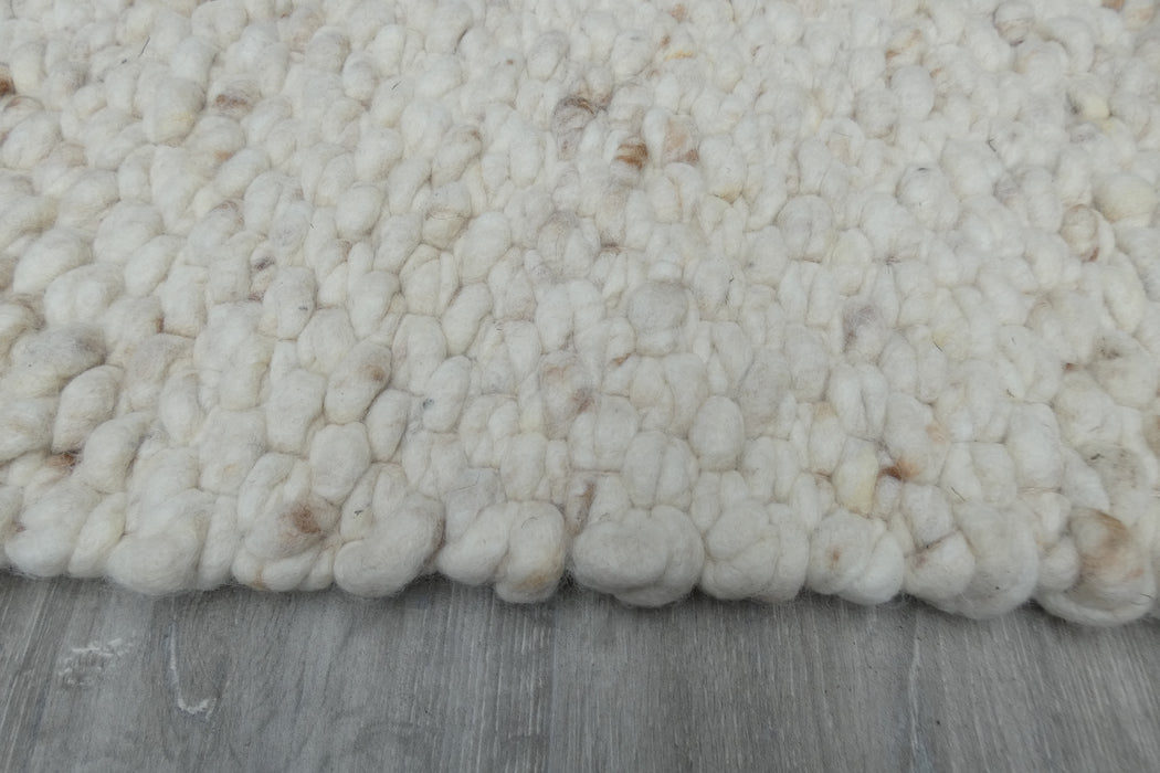 Luxurious Handcrafted City Canberra Rug (1461) – Sizes: 90 x 180cm- Rugs Direct 