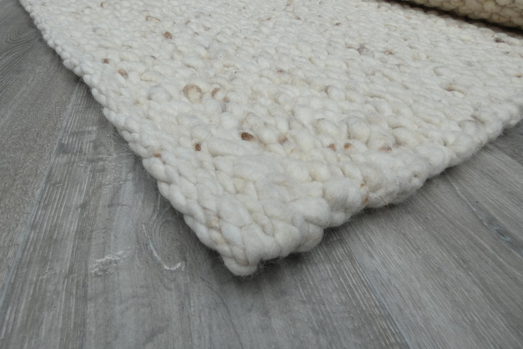 Luxurious Handcrafted City Canberra Rug (1461) – Sizes: 90 x 180cm- Rugs Direct 