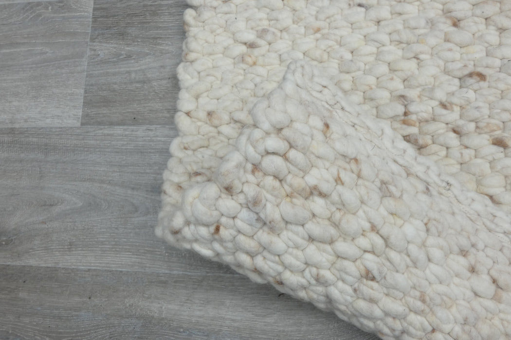 Luxurious Handcrafted City Canberra Rug (1461) – Sizes: 90 x 180cm- Rugs Direct 