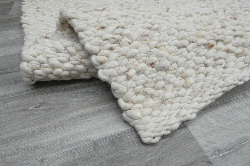 Luxurious Handcrafted City Canberra Rug (1461) – Sizes: 90 x 180cm- Rugs Direct 
