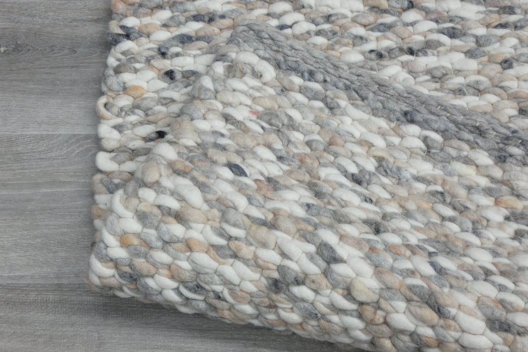 Luxurious Handcrafted City Canberra Rug (783) – Size: 90 x 180cm-Rugs Direct