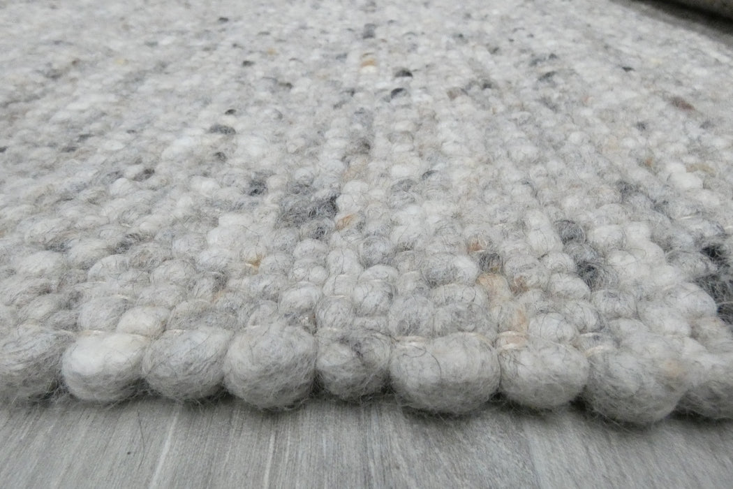 Luxurious Handcrafted Natural Smooth Rug (1568) – Size: 90 x 180cm-Rugs Direct