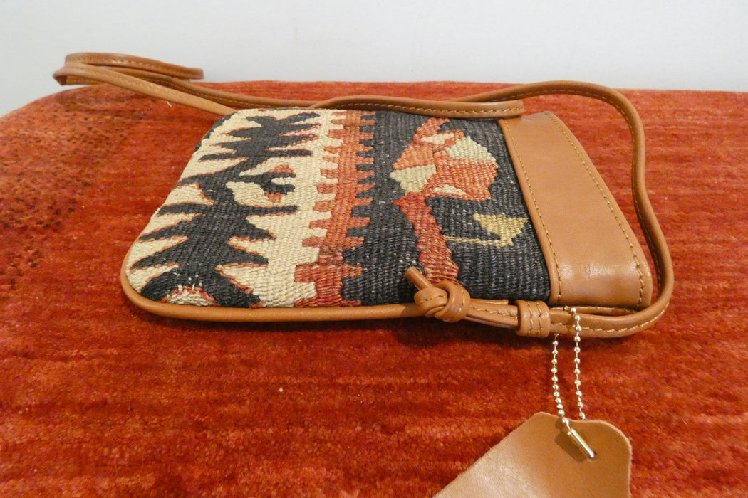 One-of-a-Kind Anatolian Kilim Mini Crossbody Bag "Ayaz"