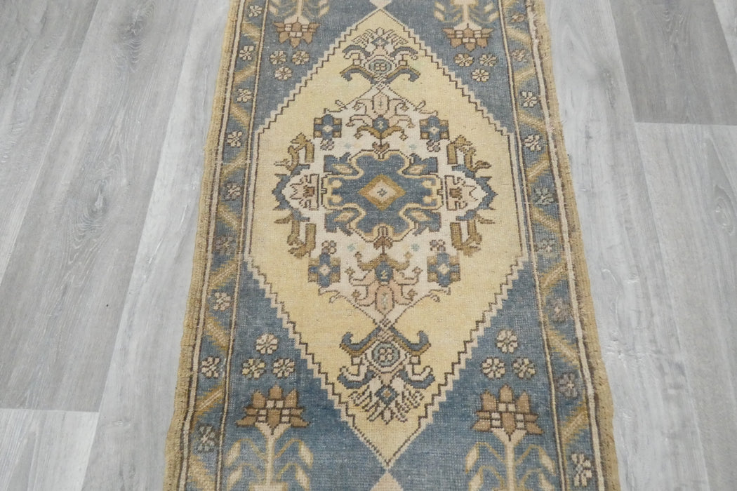 Vintage Hand Knotted Anatolian Turkish Rug Size: 126 x 60cm- Rugs direct 