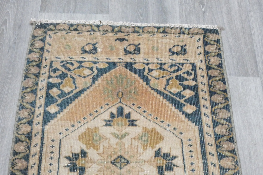 Vintage Hand Knotted Anatolian Turkish Rug Size: 91 x 53cm- RUGS DIRECT 