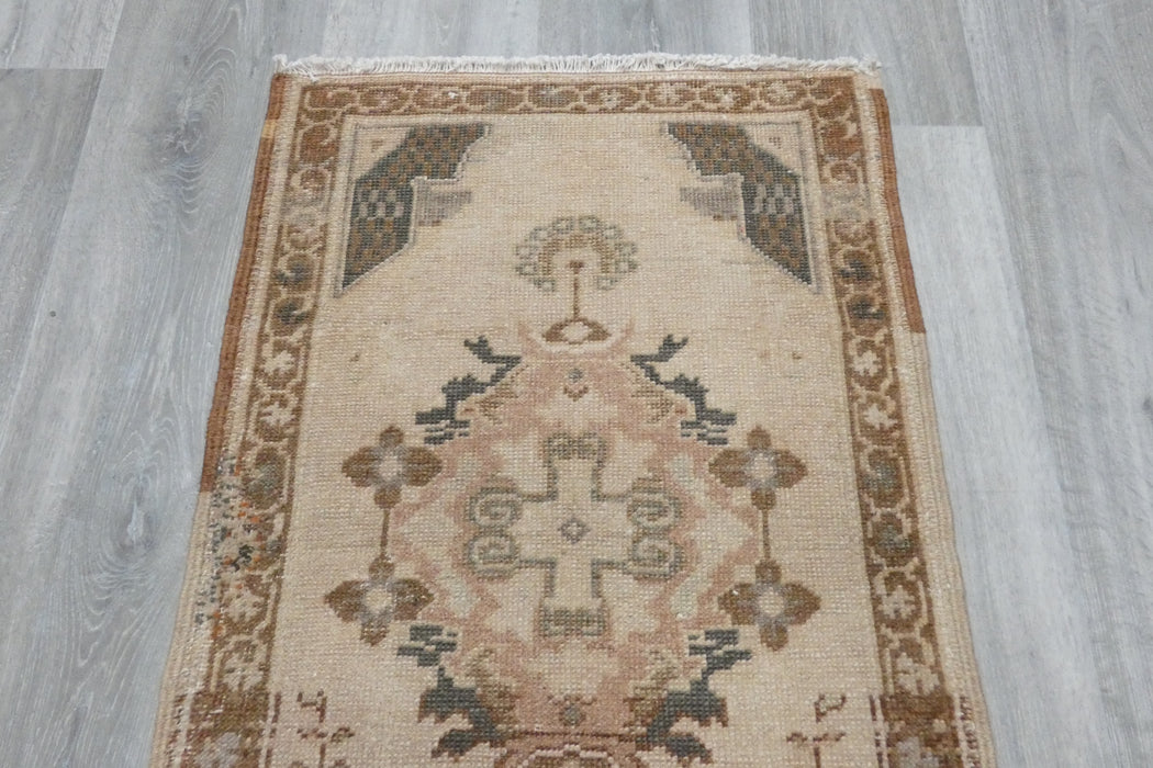 Vintage Hand Knotted Anatolian Turkish Rug Size: 93 x 56cm- RUGS DIRECT 