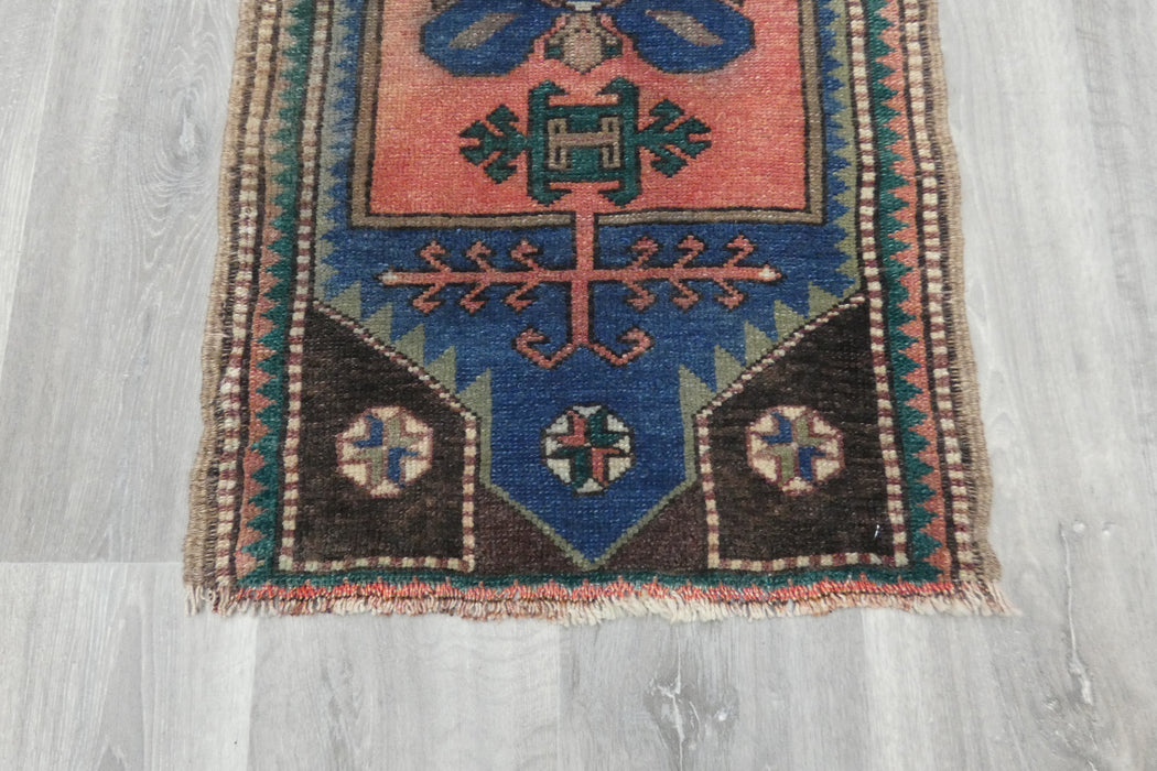 Vintage Hand Knotted Anatolian Turkish Rug Size: 94 x 54cm- Rugs Direct 