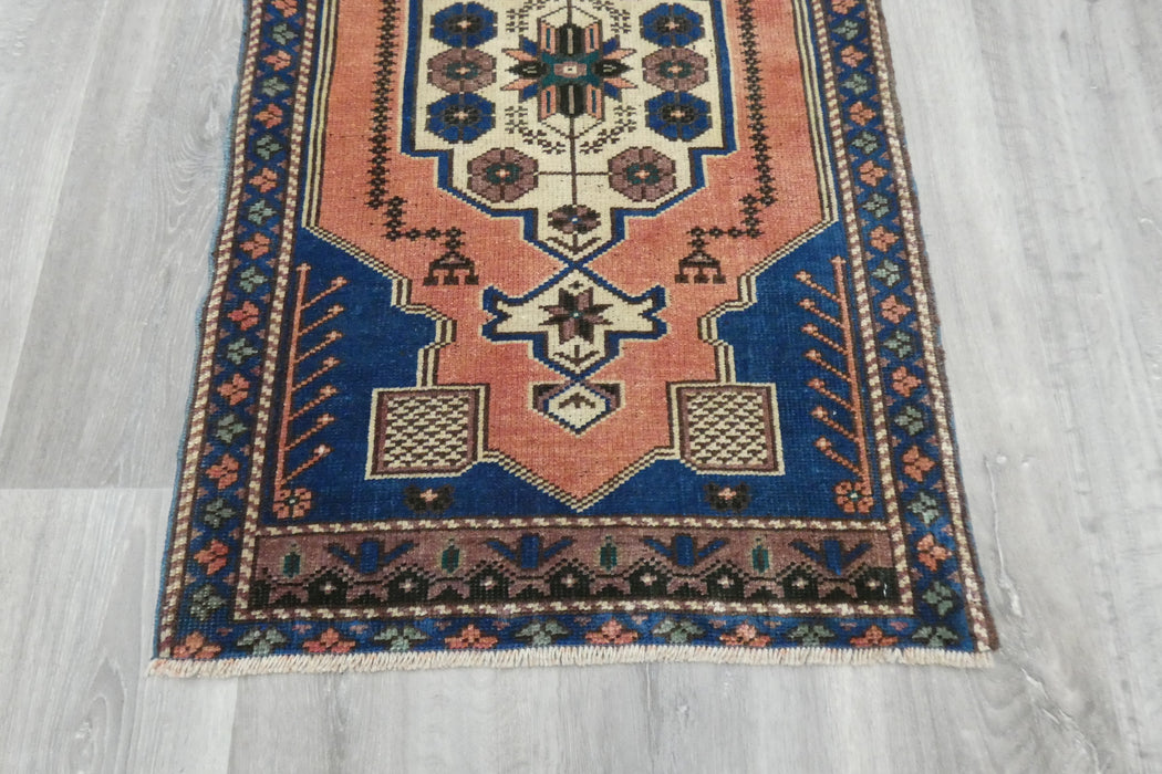 Vintage Hand Knotted Anatolian Turkish Rug Size: 96 x 58cm- Rugs Direct 