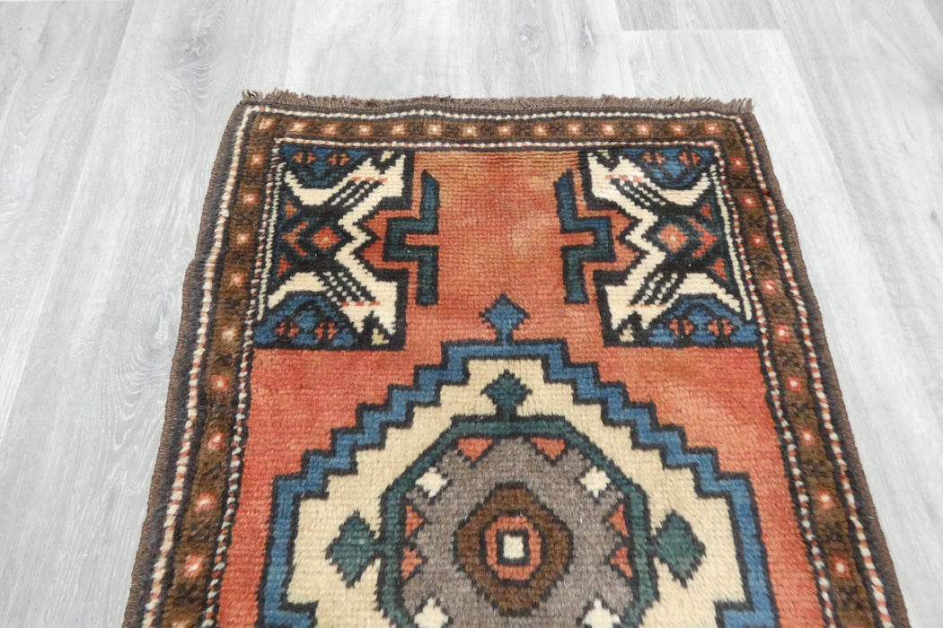 Vintage Hand Knotted Anatolian Turkish Rug Size: 92 x 58cm- Rugs Direct 
